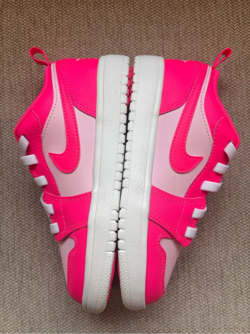 Jordan Kids Low-Top Sneakers in Pink and Coral